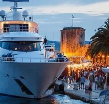 Ana Trogir