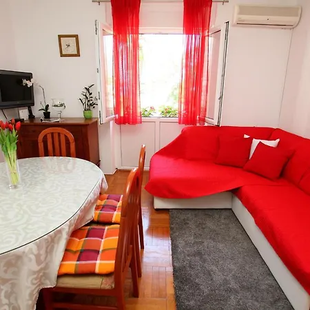 Apartman Ana *